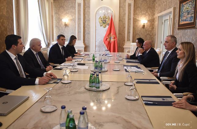 Đukanović sa Ratasom: Prioritet CG dobar tempo razvoja