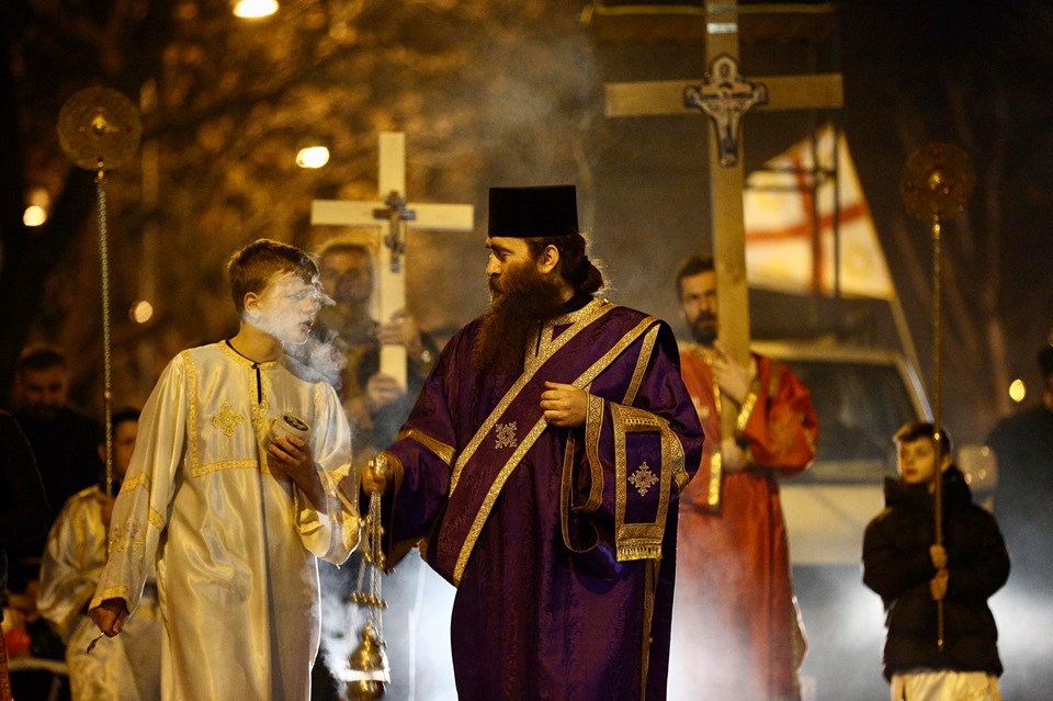 Uprkos prijetnji od COVID-19: Litije ipak održane, ali u mnogo manjem broju