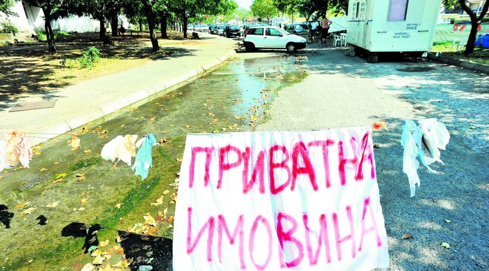 Đurišići zadržani u pritvoru zbog okupljanja na javnom mjestu