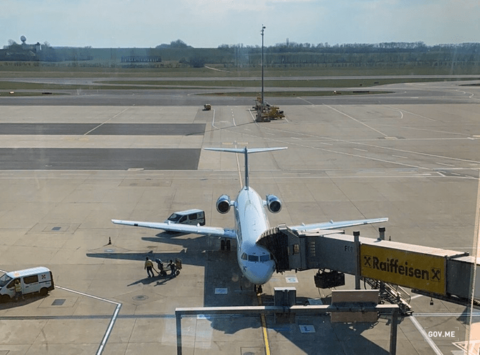 DOBRODOŠLI: U avion Montenegro Airlines-a ukrcano 80 naših državljana, sa njima i tri putnika iz Albanije
