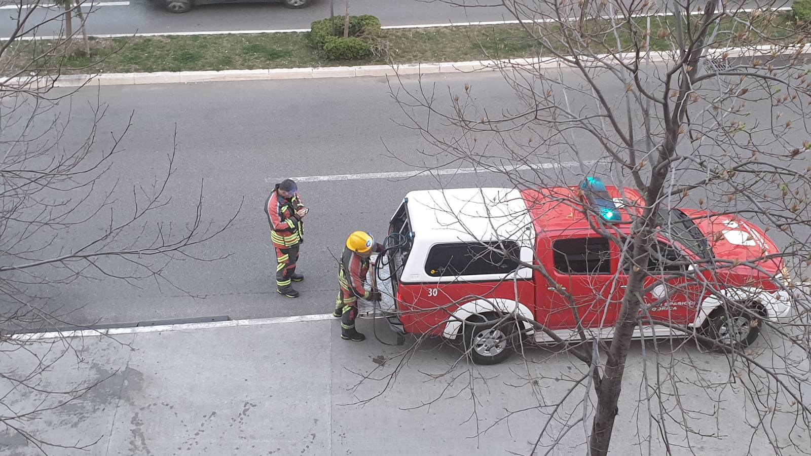 Vatrogasci neumorni u borbi protiv virusa: Dezinfekcija širom Podgorice