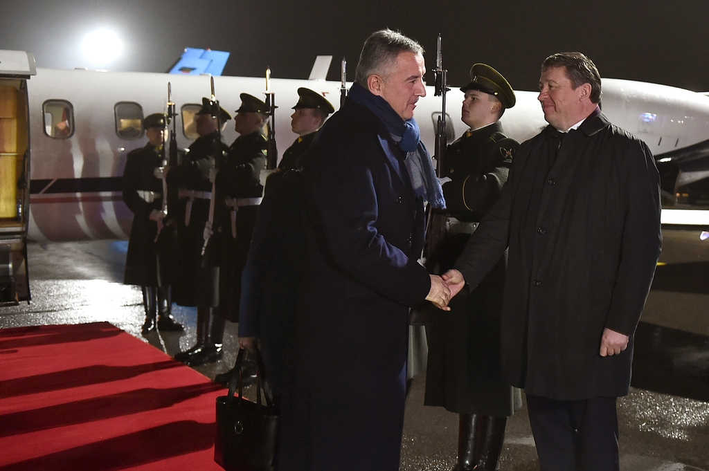 Đukanović u Viljnus dočekan uz najviše počasti