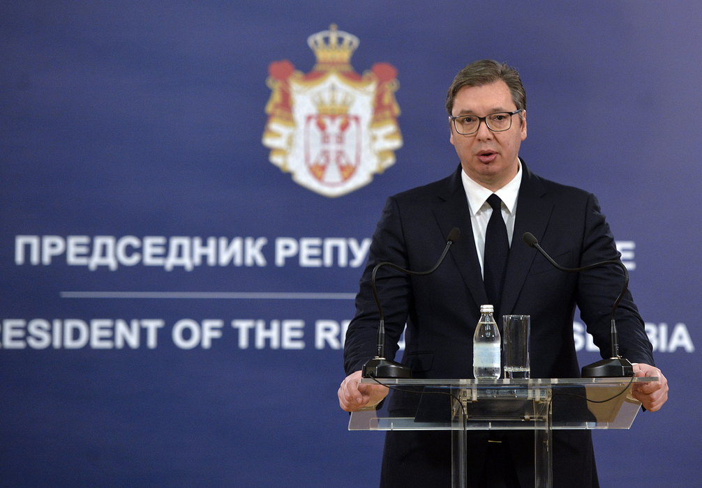 Vučić možda predloži cjelodnevni policijski čas: Niko ne može na ulicu