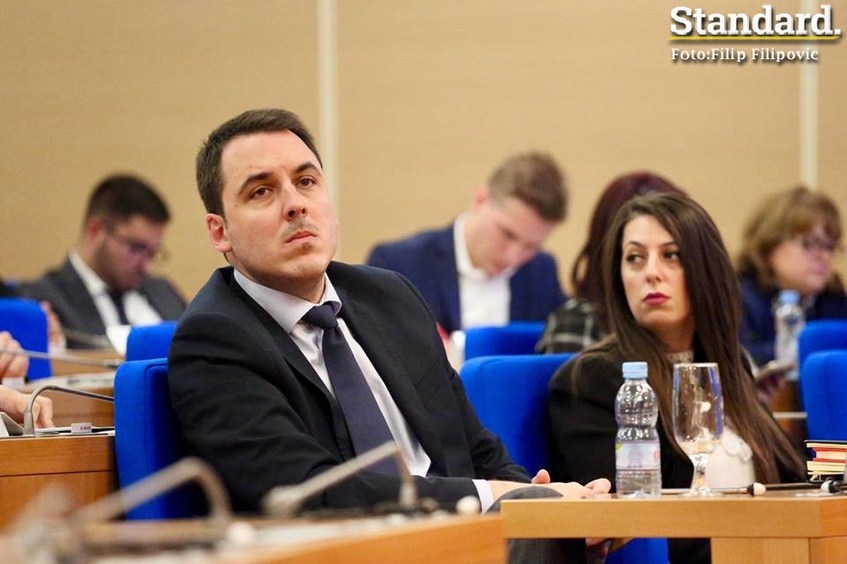 Vuković poziva na odgovornost: Da ne čekamo da neko umre pa da shvatimo koliko je situacija ozbiljna