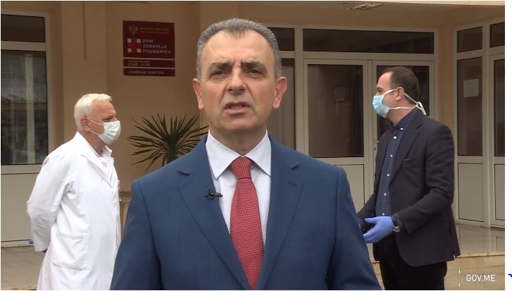 Ministar Hrapović posjetio Tuzi: Znam da je teško, izdržimo, proći će!