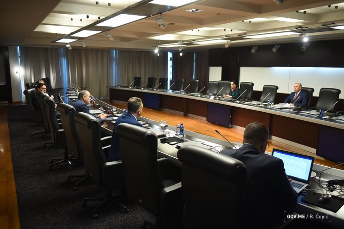 NKT: Zabranjene svadbe, sahrane samo u užem krugu porodice