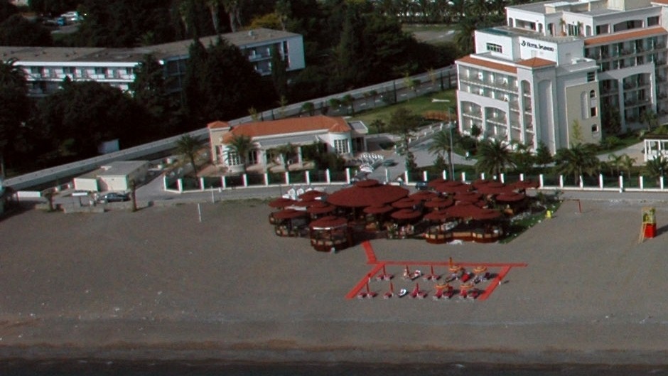 Srbija avionom šalje humanitarnu pomoć Kine Crnoj Gori i ustupa hotel u Bečićima za karantin