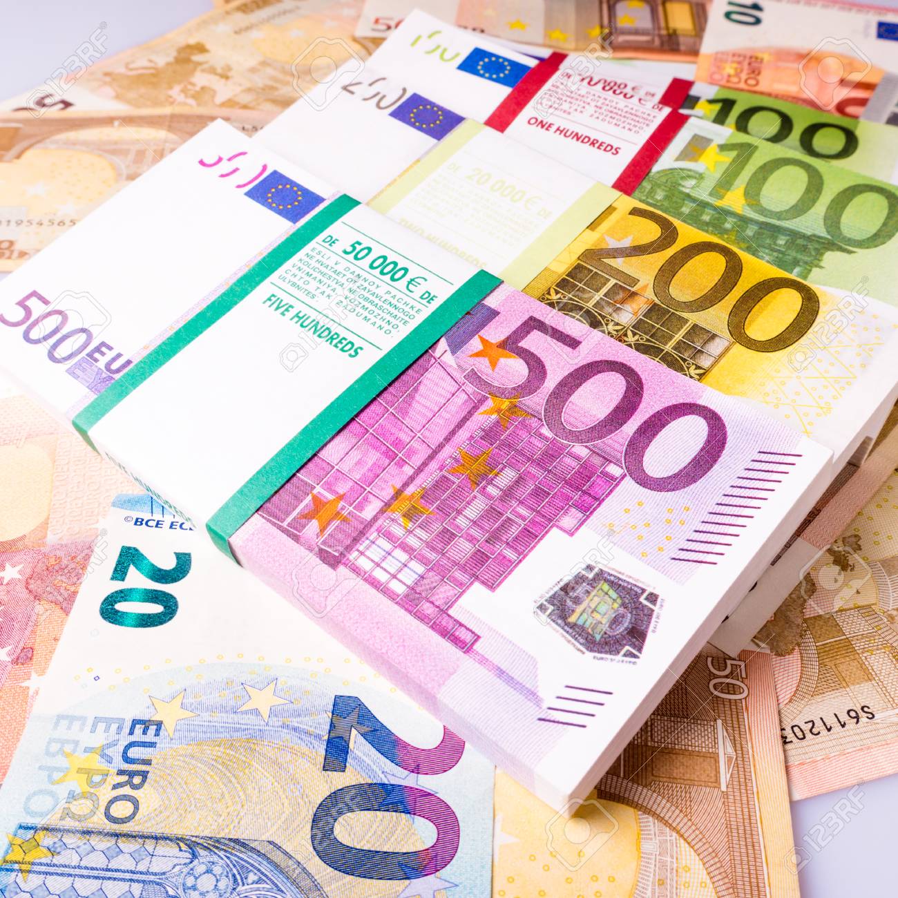 MONSTAT: Prosječna plata u avgustu 523 eura