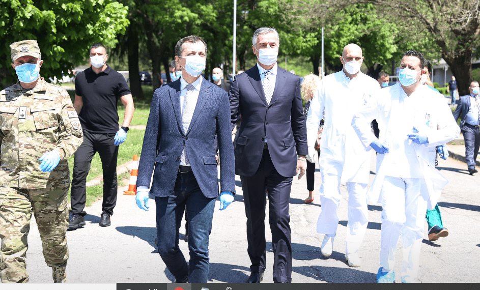 Đukanoviću predstavljeni medicinski kapaciteti helikopterske eskadrile VCG