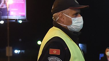 (VIDEO)Nikšić: Tri osobe prekršile mjeru zabrane izlaska