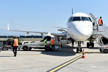 Stiglo još 59 državljana iz Luksemburga u CG, sa njima i oprema koju je poslao Brčvak