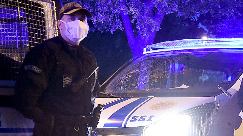 Kršenje mjere zabrana izslaska: Protiv 15 osoba podnijete krivične prijave
