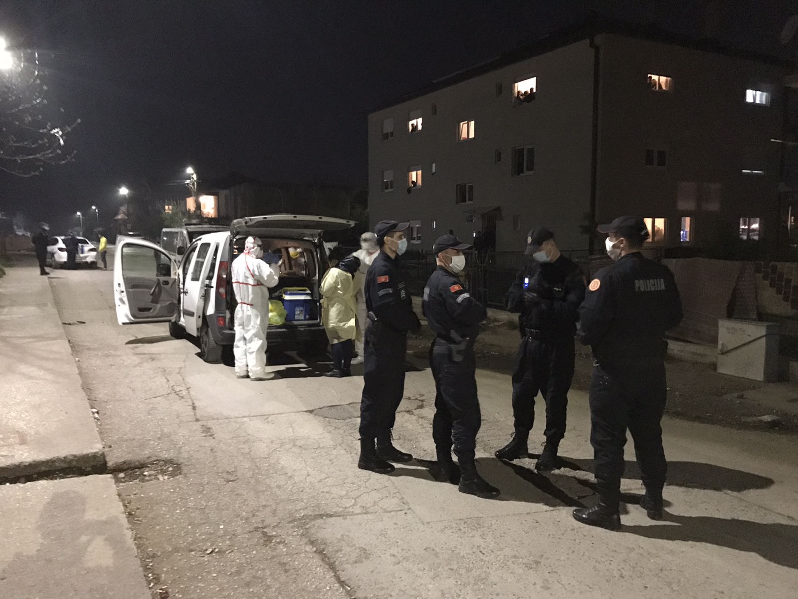 Vrela Ribnička: Tri osobe pokušale da napuste privremeni karantin, policija ih procesuirala