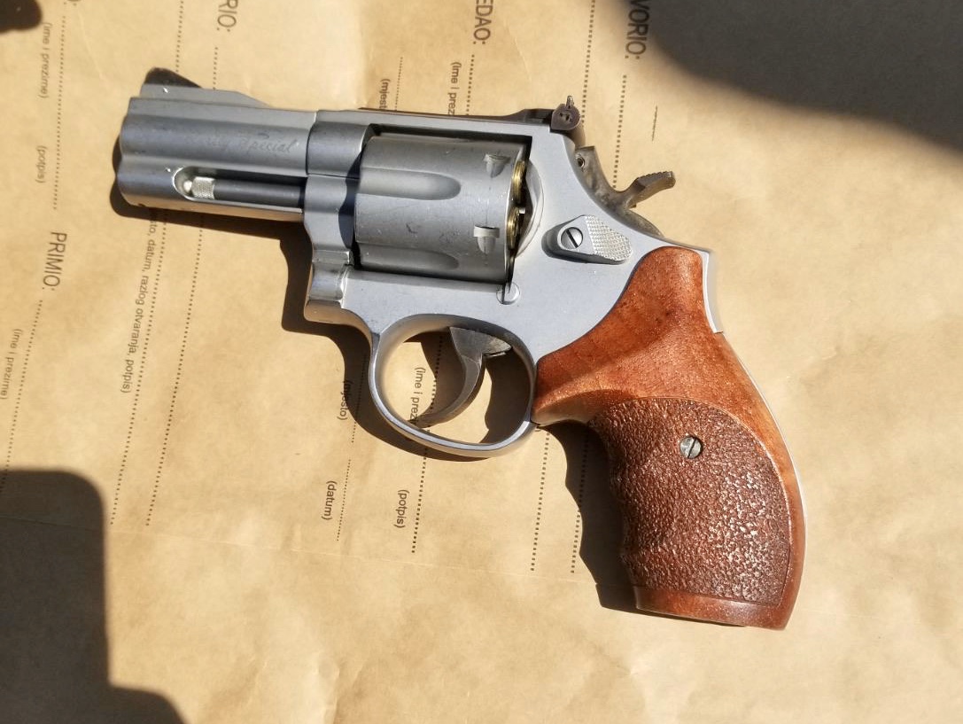 Hapšenje: Podgoričanin ispod sjedišta držao revolver