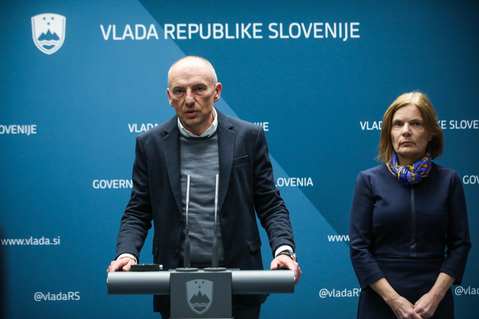 U Sloveniji pet novih slučajeva koronavirusa, preminule tri osobe