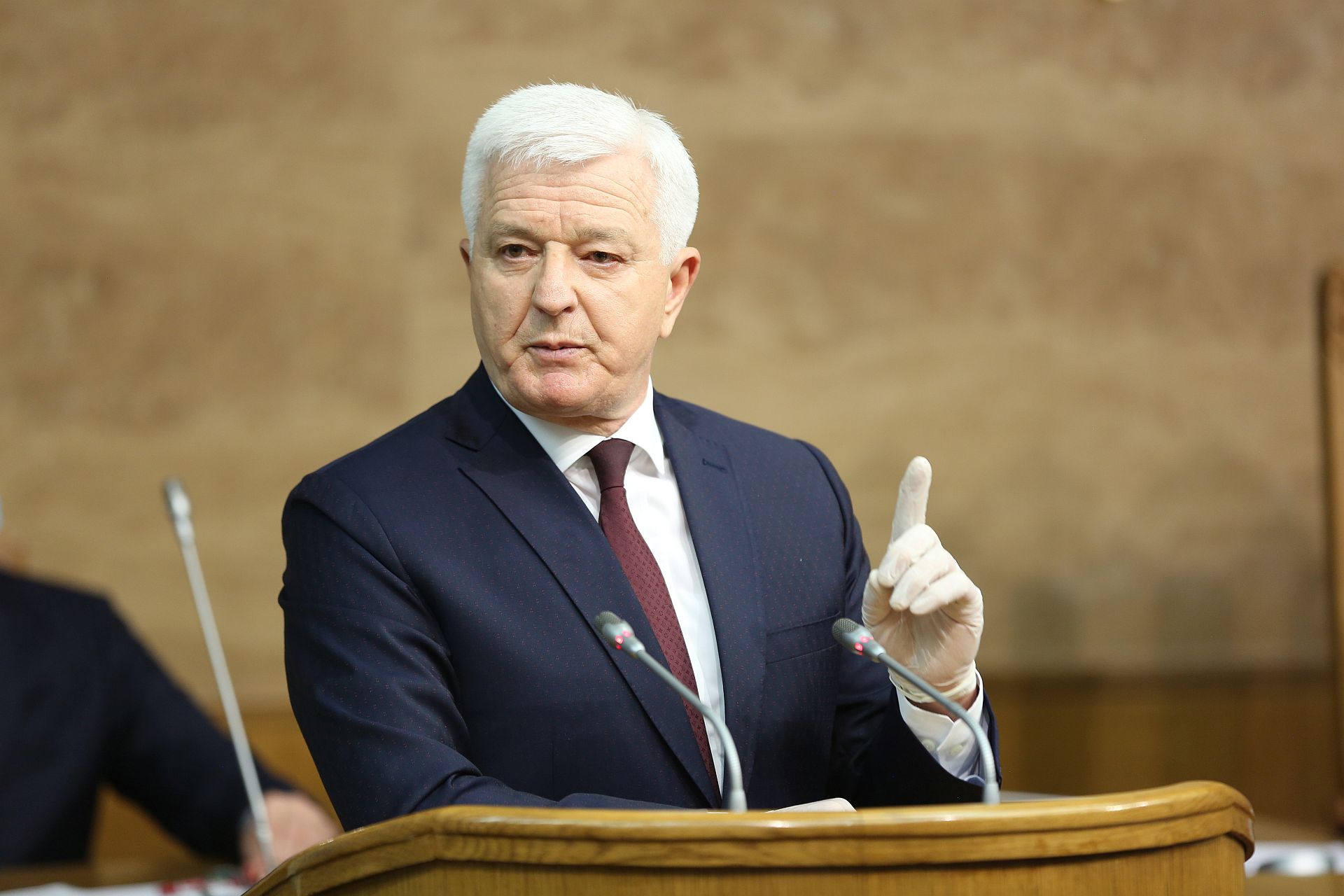 Marković: Predlog DF je demagogija; Mandić: Vlast epidemiju koristi za izbornu kampanju