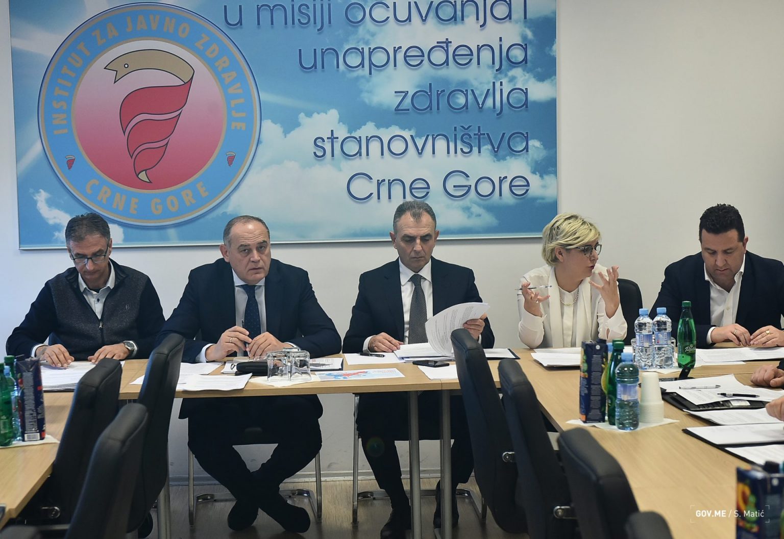 Privremene mjere produžene za još 15 dana: Lokali, hoteli, kladionice i restorani ostaju i dalje pod ključem
