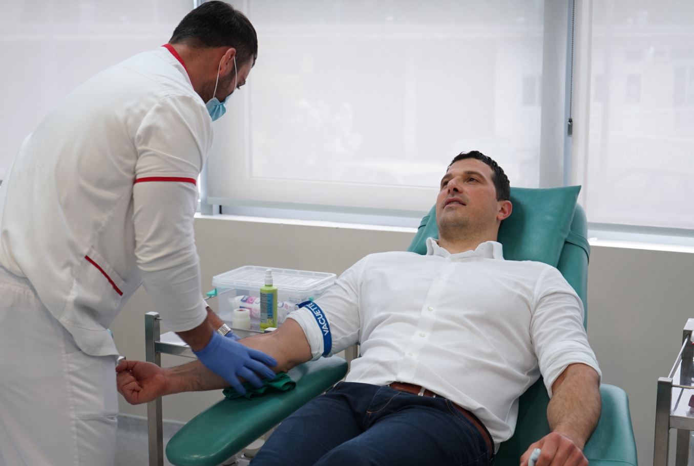 Janović učestvovao u akciji – Ministri daju krv