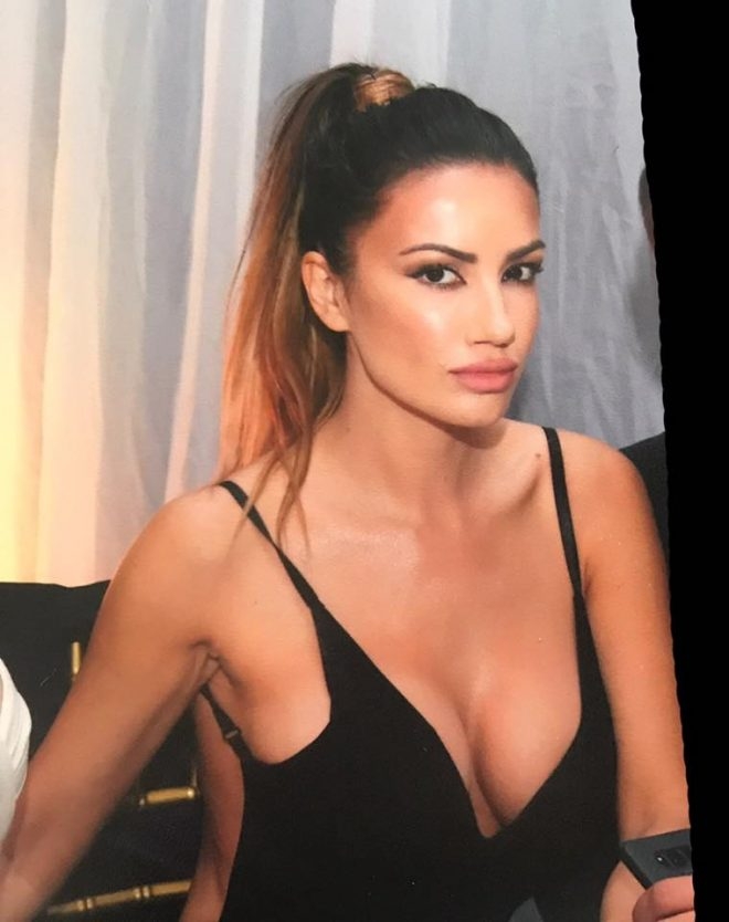 MLAĐI 10 GODINA: Sindi iz grupe “Models” u ljubavi je sa OVIM advokatom (FOTO)