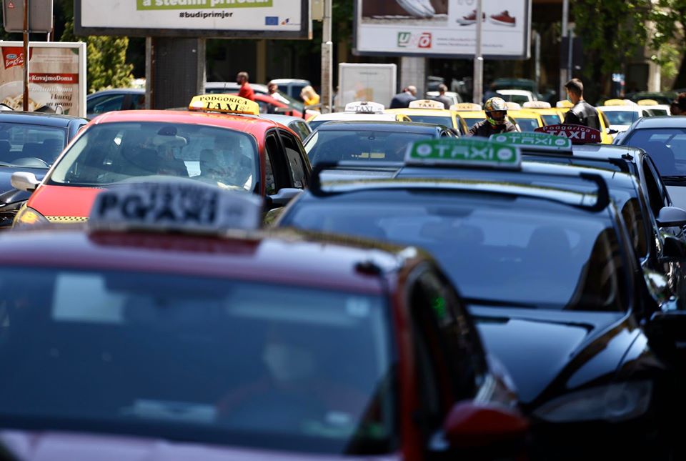 Taksisti ponovo na ulicama Podgorice: Posla znatno manje nego ranije