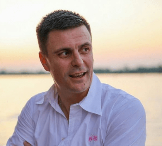 Vuk Kostić posjetio ulicu nazvanu po njegovom ocu i podijelio prelijepu fotografiju