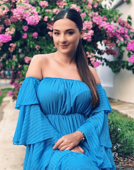 Blogerka Ksenija Bulatović: Kuhinja je moj teren – čitaocima Standarda recept za tortu “Kraljica Aroma”