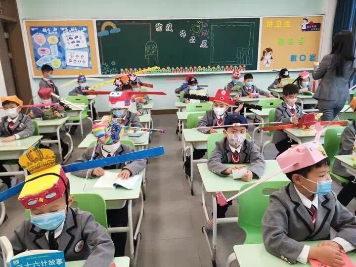 Učenici u Kini sada imaju i narukvice za mjerenje temperature