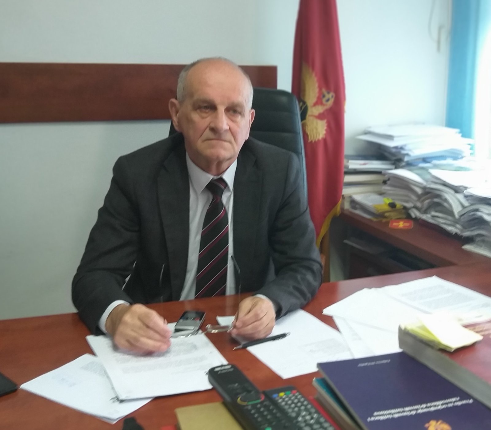 Šekarić: U toku saslušanje svjedoka, odluka o sveštenicima danas
