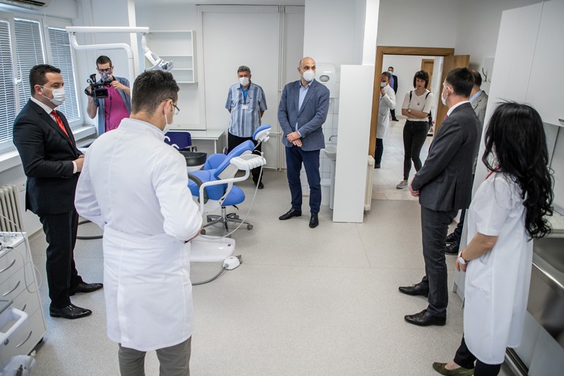 Otvorena rekonstruisana stomatološka poliklinika