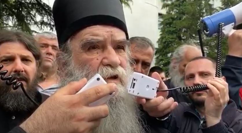 Amfilohije: Đukanović hoće Crnu Goru da pretvori u satansku zajednicu