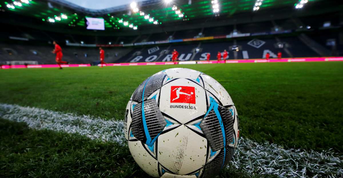 Bundesliga: Proslava golova samo laktovima ili nogama