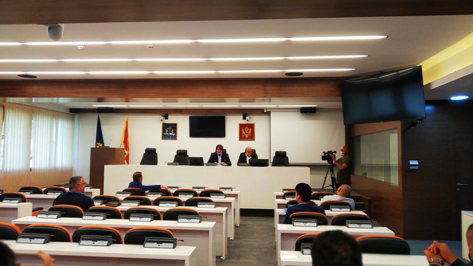 Carević i Radović podnijeli ostavke