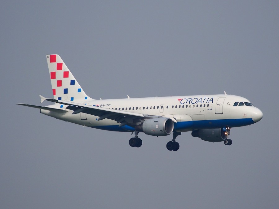 Od početka juna sezonski letovi ka Podgorici i Sofiji