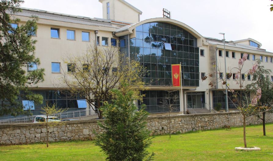 Grujić: Narednih sedmica rekonstrukcija barskog doma učenika vrijedna 400.000 eura