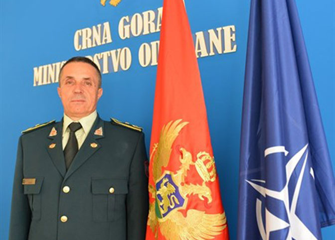 Dakić: Za bavljenje politikom nema mjesta u Vojsci