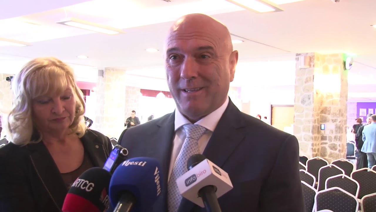 Carević i Radović podnijeli ostavke
