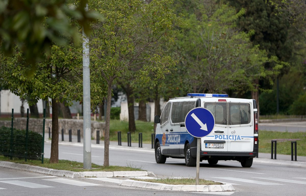 Baraninu petnaest dana zatvora jer nije stao na znak stop saobraćajca