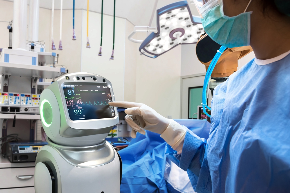 Runada: Još jedna bolnica počela da koristi robote u borbi protiv epidemije korona virusa