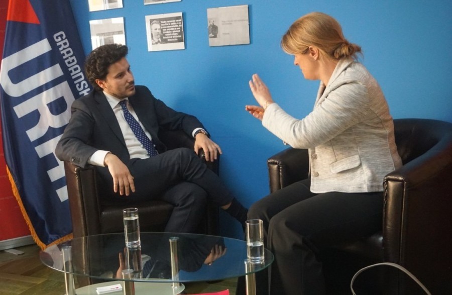 ABAZOVIĆ-KEMP: Polarizacija društva sve veća, političku krizu rješavati dijalogom
