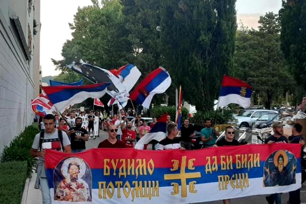 Amfilohije: Ako Vlada ne povuče Zakon, samo je lud može ponovo glasati