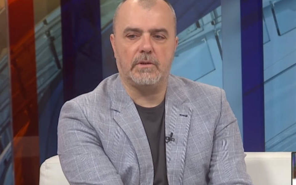 Nikola Kojo se s porodicom seli u jednu od država bivše Jugoslavije?