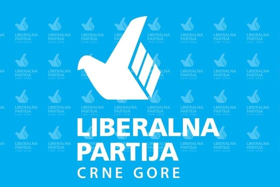 Liberalna partija: Pritiskom na policajce sveštenici SPC bi da sruše institucije i naprave haos
