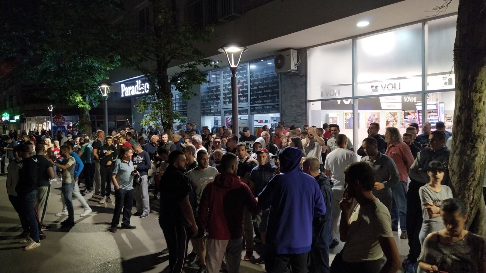 Incidenti i suzavci i u Nikšiću