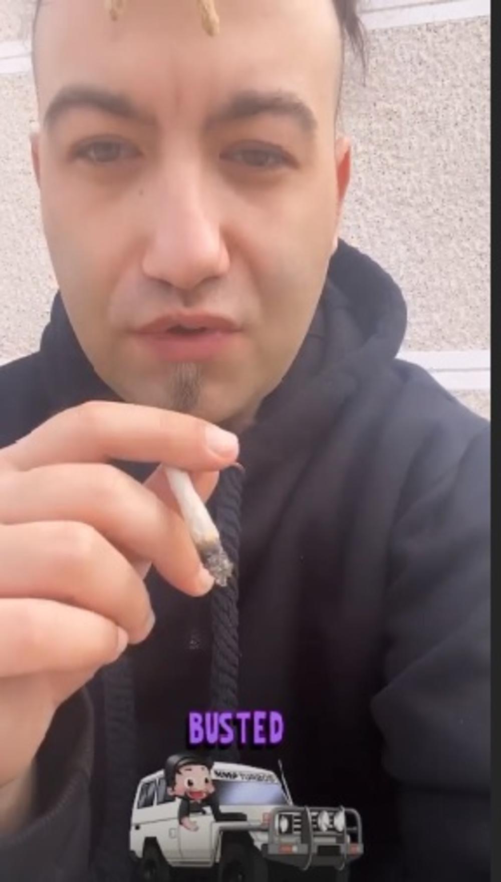 RASTA javno uživa uz marihuanu, pa čak i uz jutarnju kafu (FOTO)