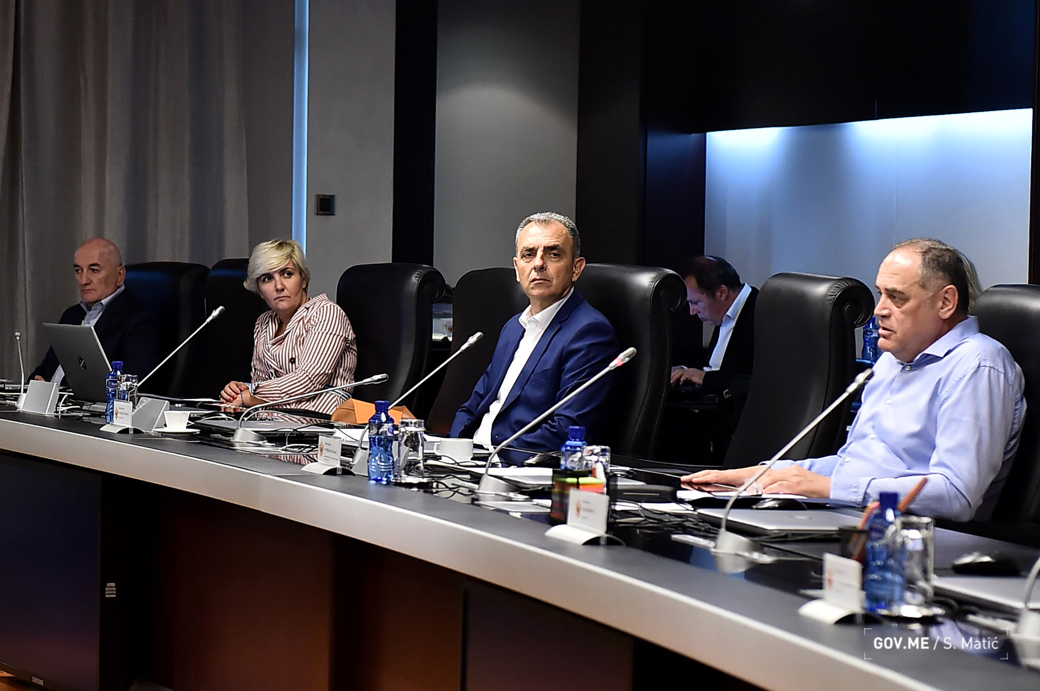 NKT: Crna Gora odlučna u daljim koracima otvaranja, donosi nove mjere na relaksiranju ulaska stranaca