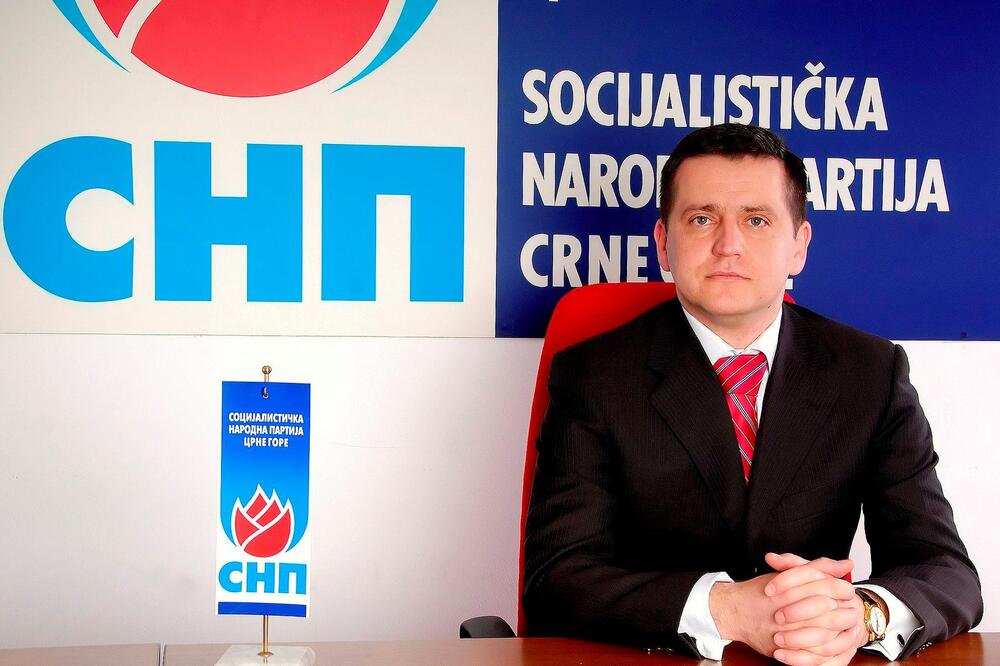 Vojinović: Vlast da prestane sa progonom crkve i naroda