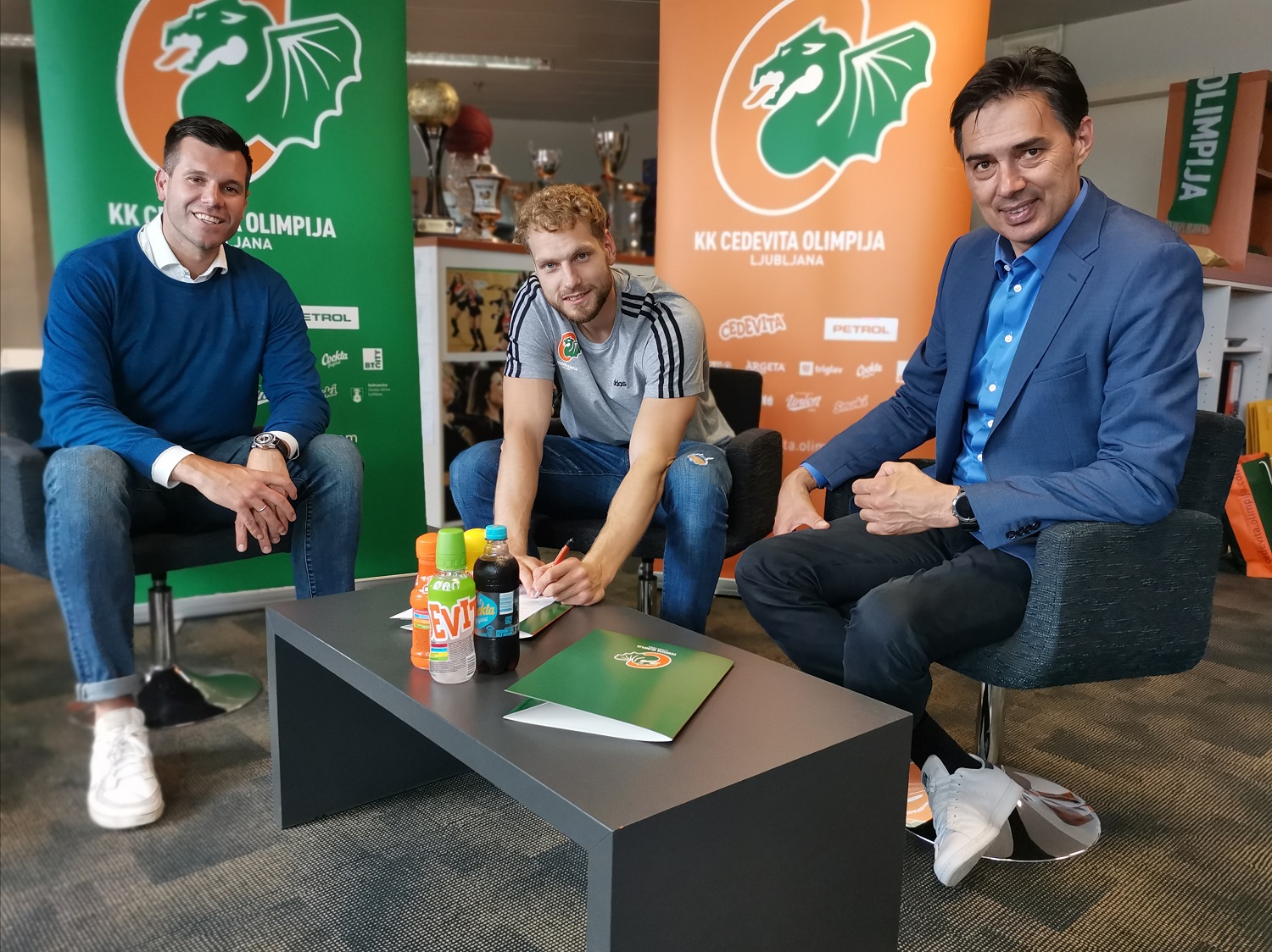 Jaka Blažič potpisao do 2022.