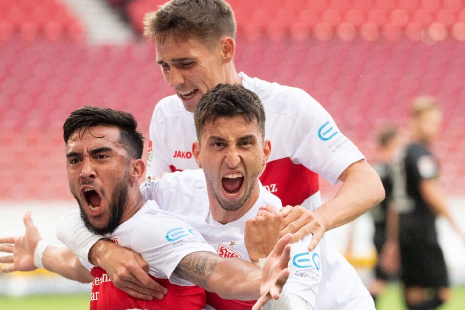 Štutgart se vraća u Bundesligu, katastrofa Hamburga