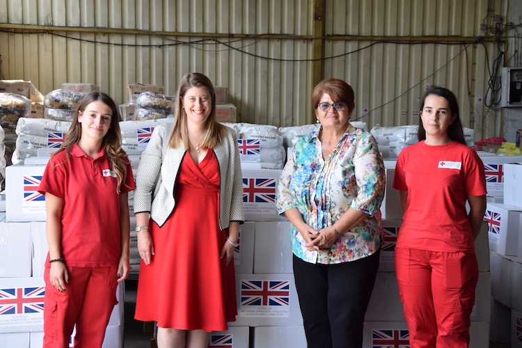 Donacija Britanske ambasade Crvenom krstu