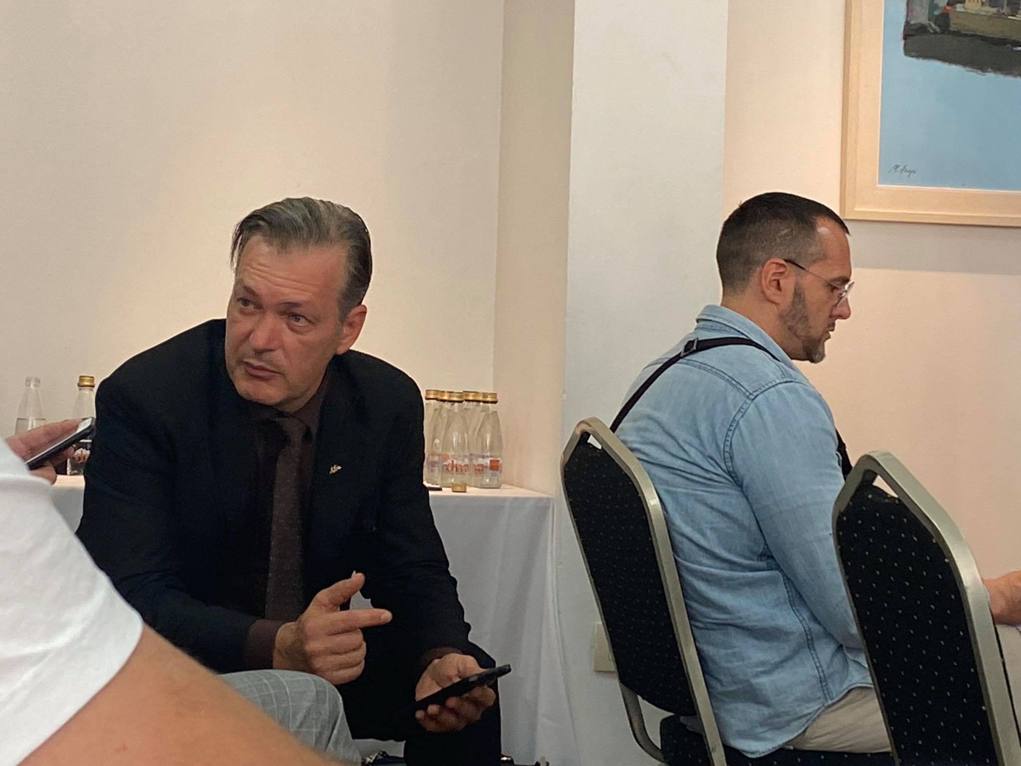 STANDARD SAZNAJE – Bulatović priprema papire za SDT: Uskoro hitna sjednica SO Budva o deblokadi računa, Ministarstvo neraspoloženo za ustupke